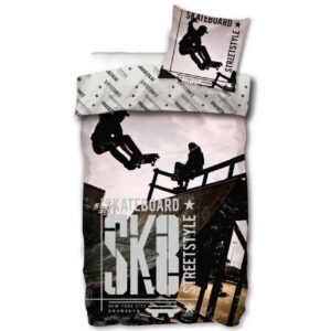Sengetøj 140x200 cm - Børne Skater sengetøj med vendbart design - Streetstyle og skateboarding sengesæt i 100% bomuld